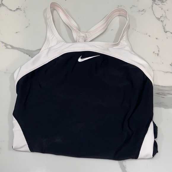 Nike black one piece  bathing suit size women US 6 swim wear - Picture 1 of 6